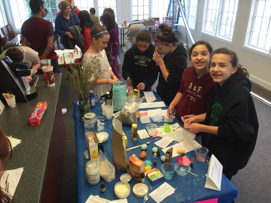 DIY Bath and Body Products by Dara Viganola and Grace Madden