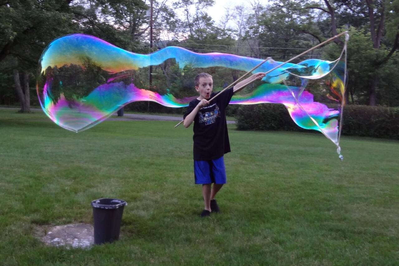 MYO: Giant Bubble Wand – Hillsdale Free Public Library