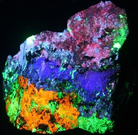 Fluorescent mineral from Sterling Hill Mining Museum